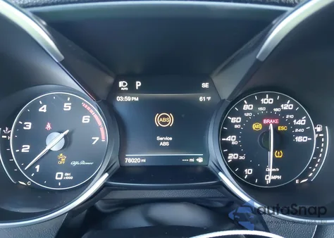 2019 Alfa Romeo Giulia Ti Sport Rwd z USA, uszkodzony, nr VIN ZARFAMBN8K7605651